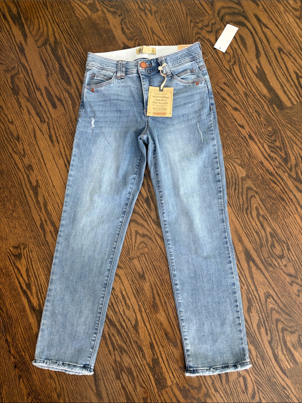 NWT Democracy Ab technology high rise straight Jean